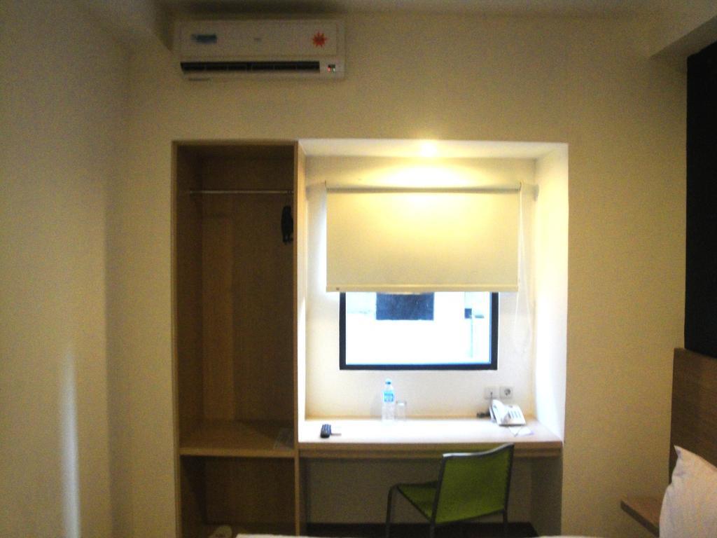 Top Hotel Manado By Gran Puri Rum bild